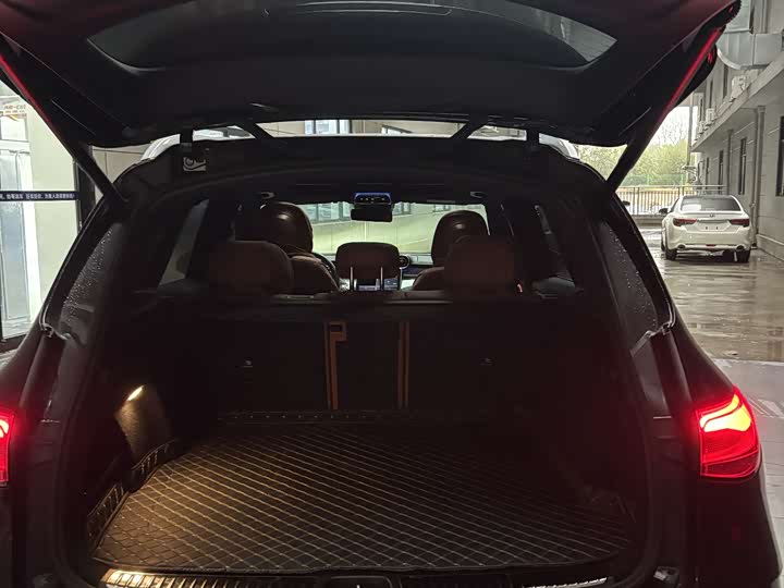 Фото 8 - Mercedes-Benz GLC-Class