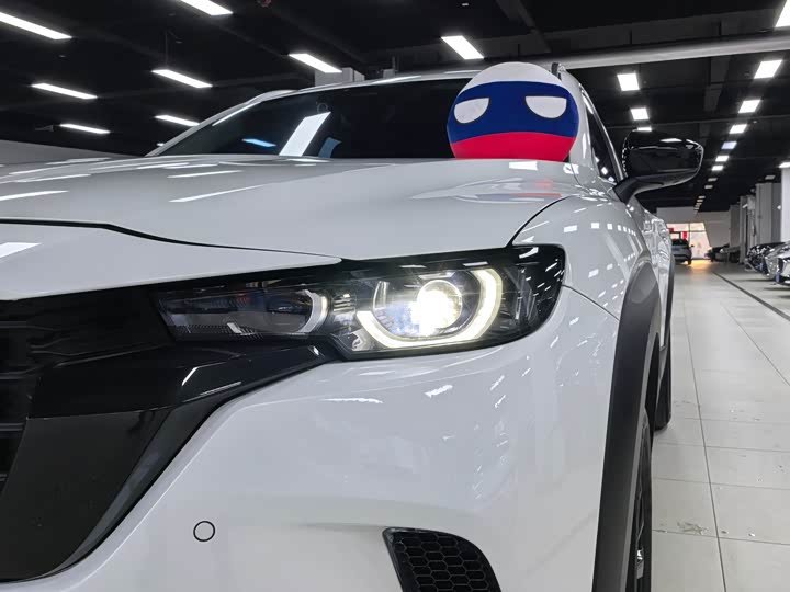 Photo 4 - Mazda CX-50