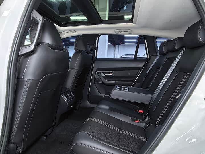 Photo 9 - Mazda CX-50