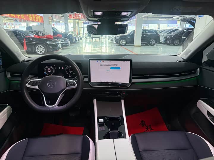 Photo 8 - Volkswagen Sagitar L