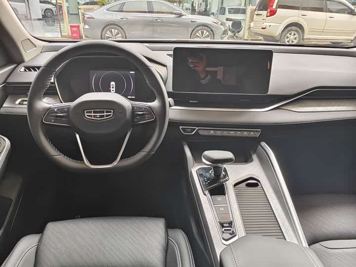 Фото 5 - Geely Preface