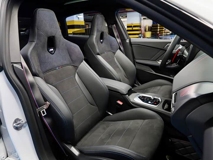 Фото 9 - BMW M235L