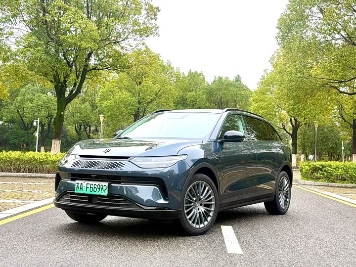 Фото 1 - Leapmotor C11