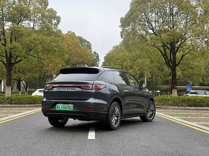 Фото 2 - Leapmotor C11