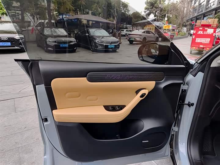 Фото 7 - Leapmotor C11