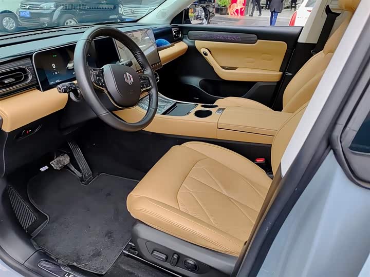 Фото 8 - Leapmotor C11