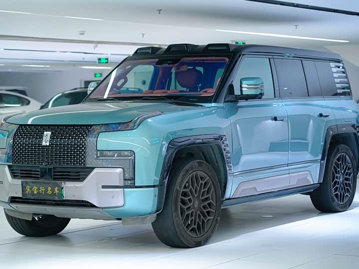 Фото 1 - BYD Yangwang U8