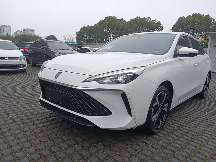 Фото 1 - Roewe i5