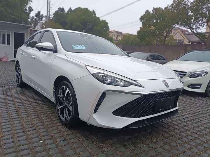 Фото 3 - Roewe i5