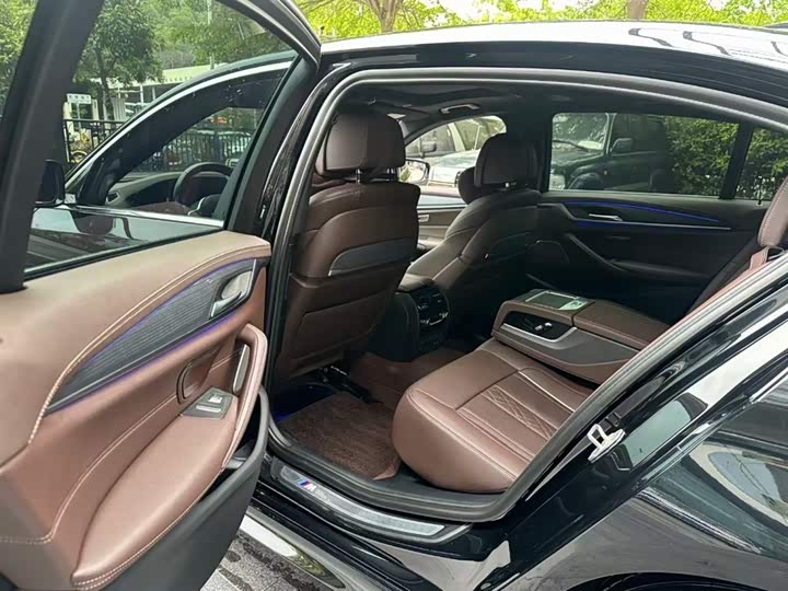 Фото 4 - BMW 5 Series