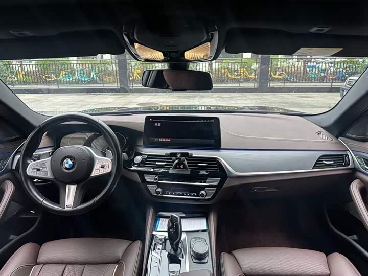 Фото 6 - BMW 5 Series