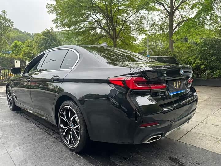 Фото 9 - BMW 5 Series