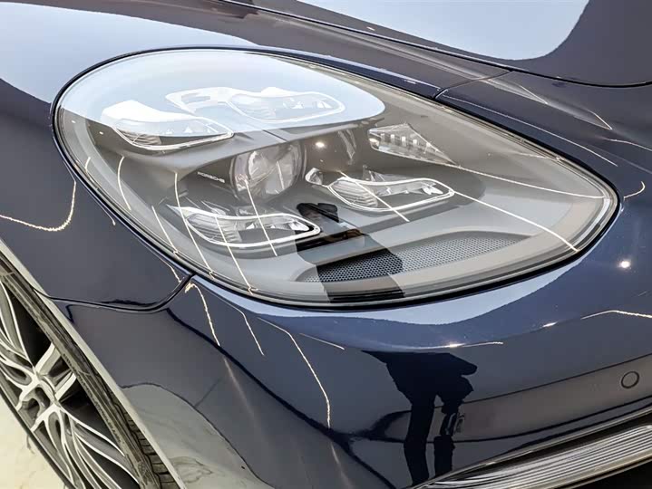 Фото 9 - Porsche Panamera