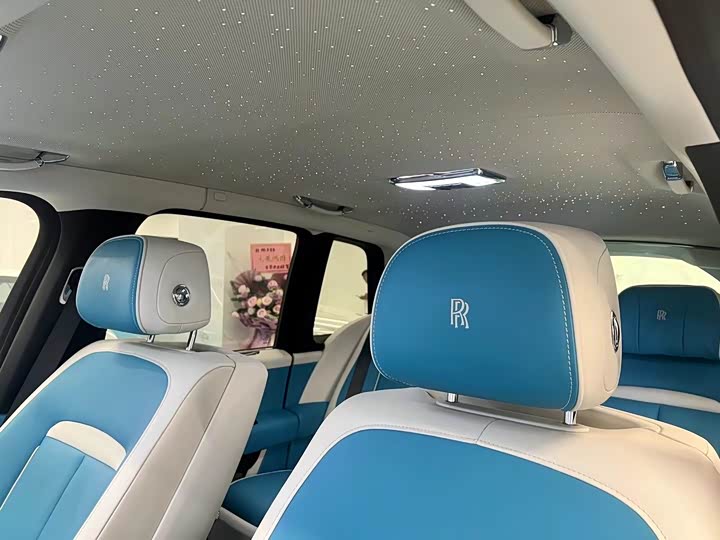 Фото 4 - Rolls-Royce Cullinan