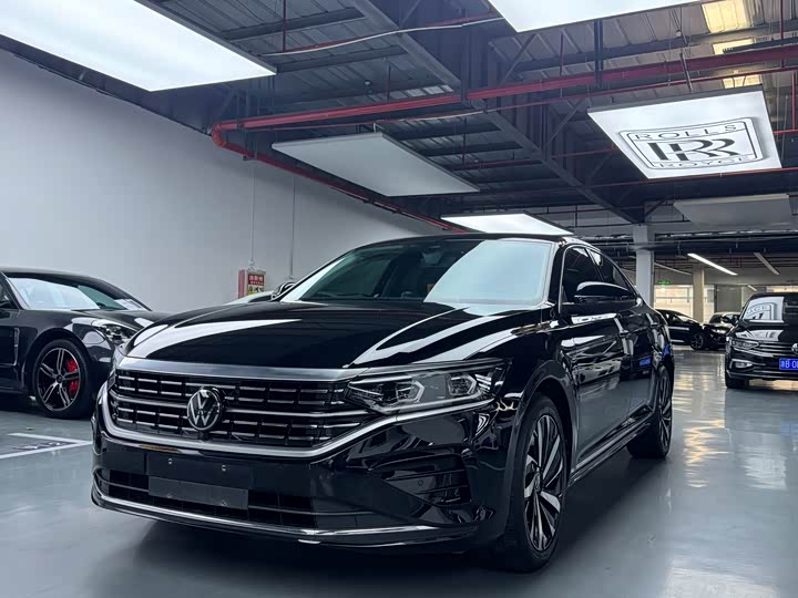 Фото 1 - Volkswagen Passat