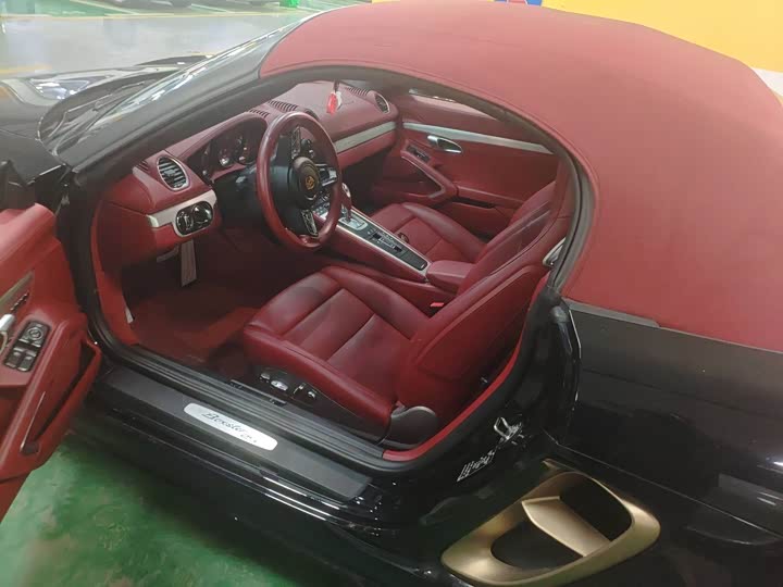 Фото 3 - Porsche 718