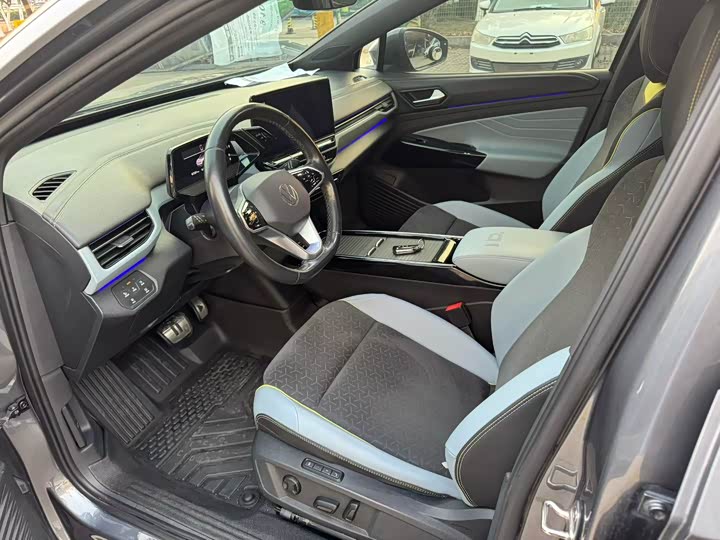 Photo 7 - Volkswagen ID.4 X