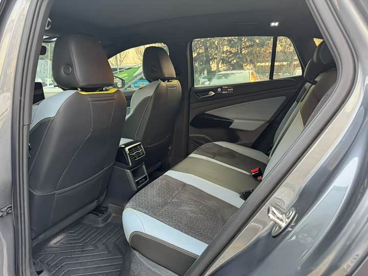 Photo 8 - Volkswagen ID.4 X