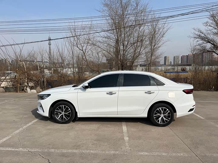 Фото 5 - Geely Emgrand