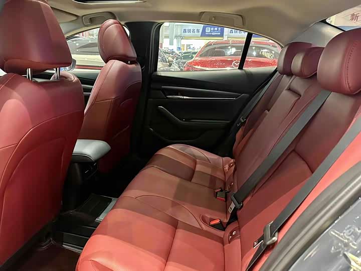 Photo 5 - Mazda 3 (Axela)