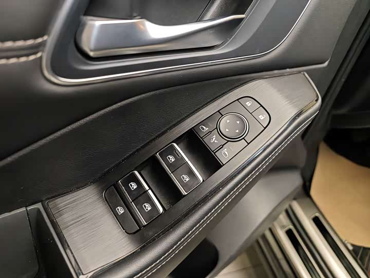 Фото 9 - Nissan X-Trail