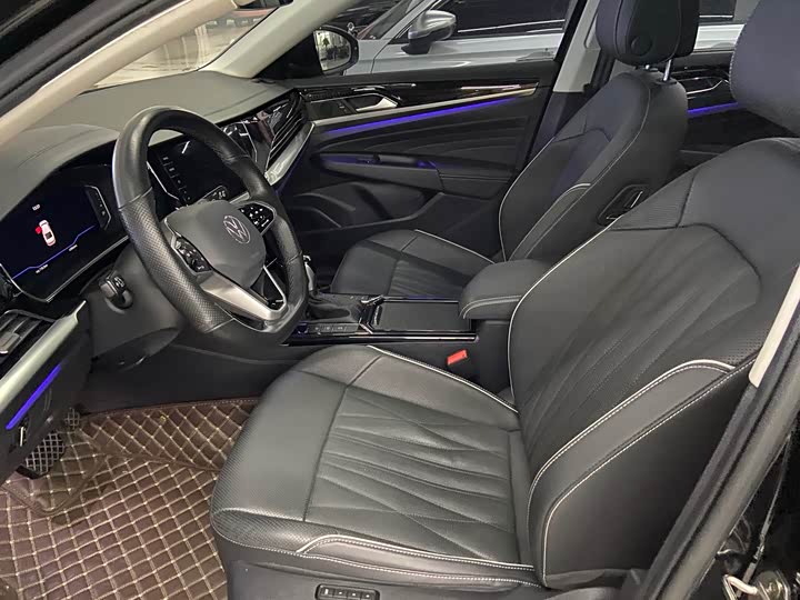 Фото 4 - Volkswagen Passat