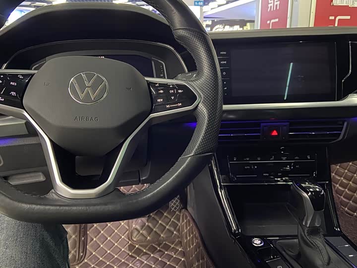 Фото 5 - Volkswagen Passat