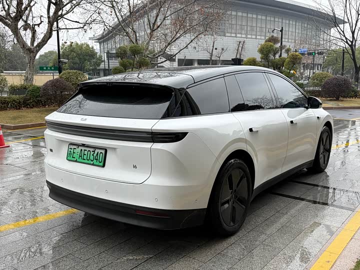 Фото 6 - LiXiang i6