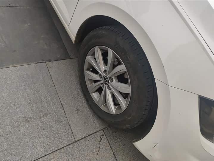 Фото 6 - Volkswagen Polo