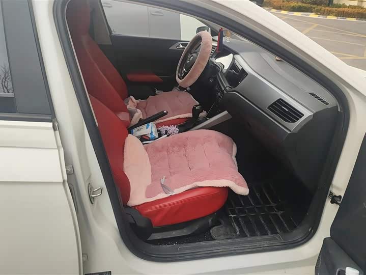 Фото 8 - Volkswagen Polo