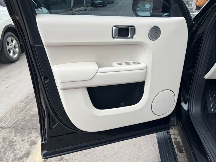 Фото 8 - LiXiang L9