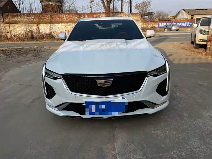 Фото 2 - Cadillac CT4