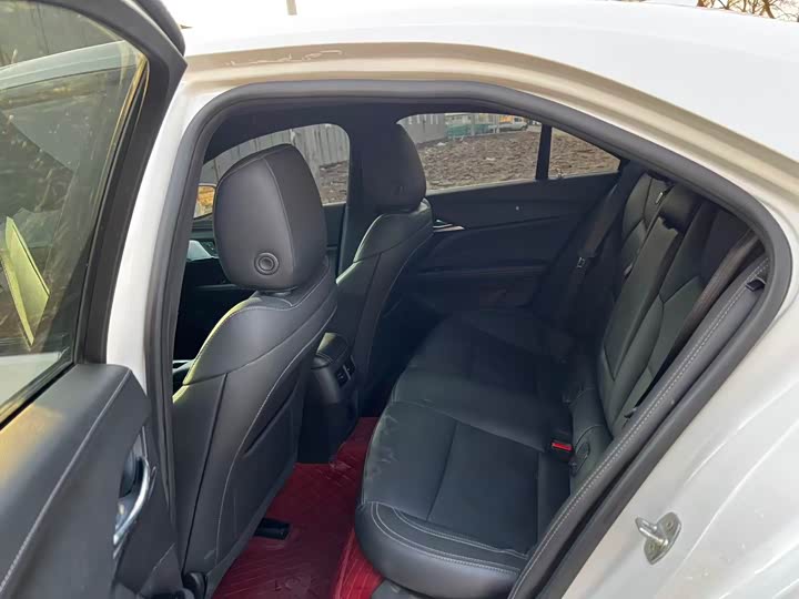 Фото 4 - Cadillac CT4