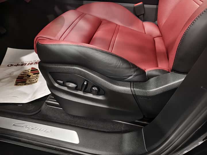 Фото 7 - Porsche Cayenne