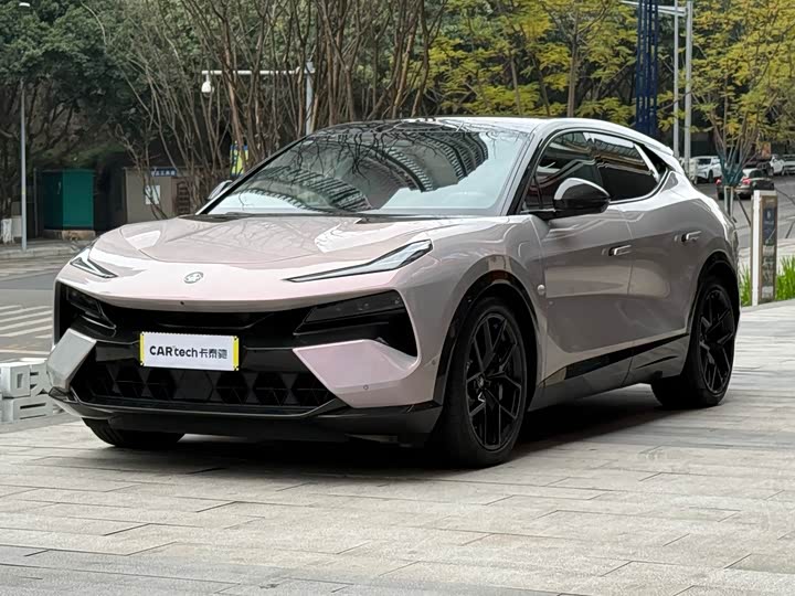 Фото 1 - Lotus Eletre