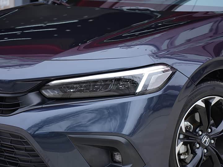 Фото 3 - Honda Civic