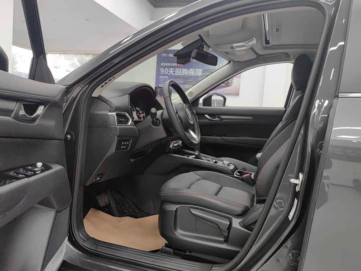 Фото 3 - Mazda CX-5