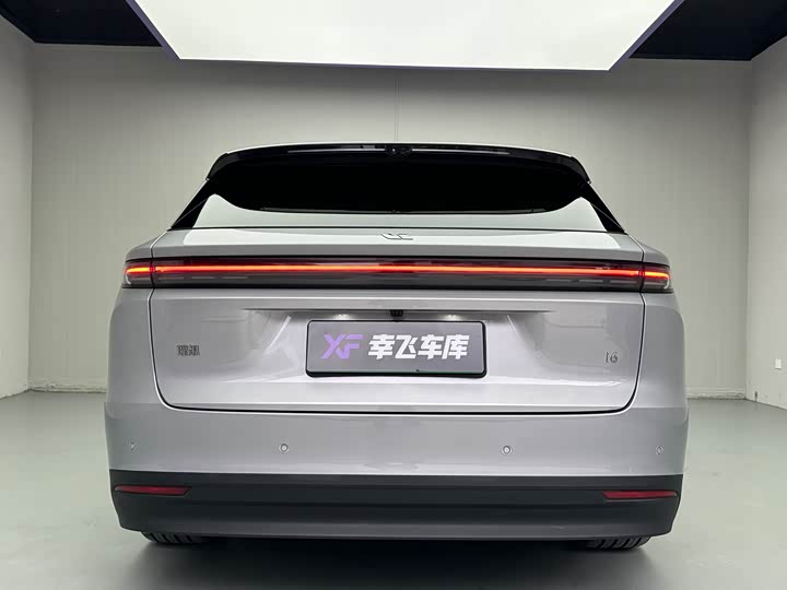 Фото 4 - LiXiang i6