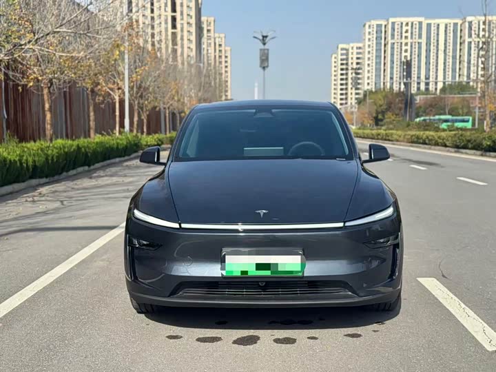 Фото 2 - Tesla Model Y