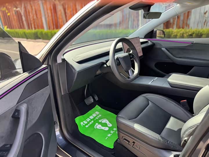 Фото 4 - Tesla Model Y