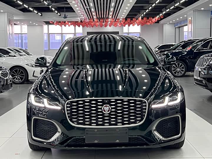 Фото 2 - Jaguar XF L