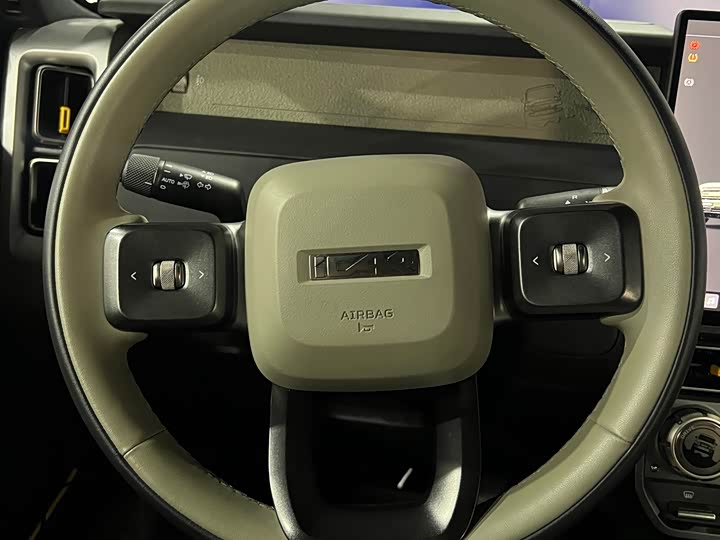 Фото 7 - Chery iCar V23