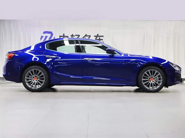 Фото 3 - Maserati Ghibli