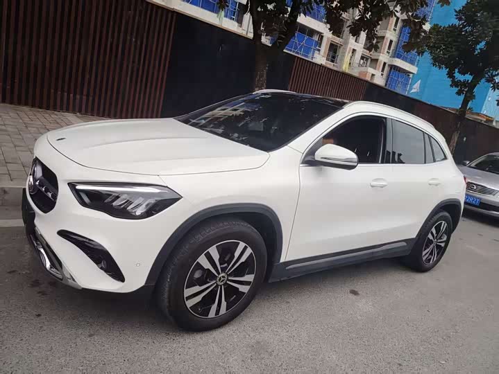 Photo 1 - Mercedes-Benz GLA-Class