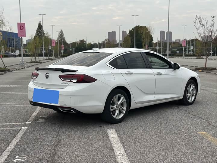 Фото 8 - Buick Regal