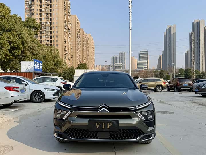 Фото 2 - Citroen C5 X