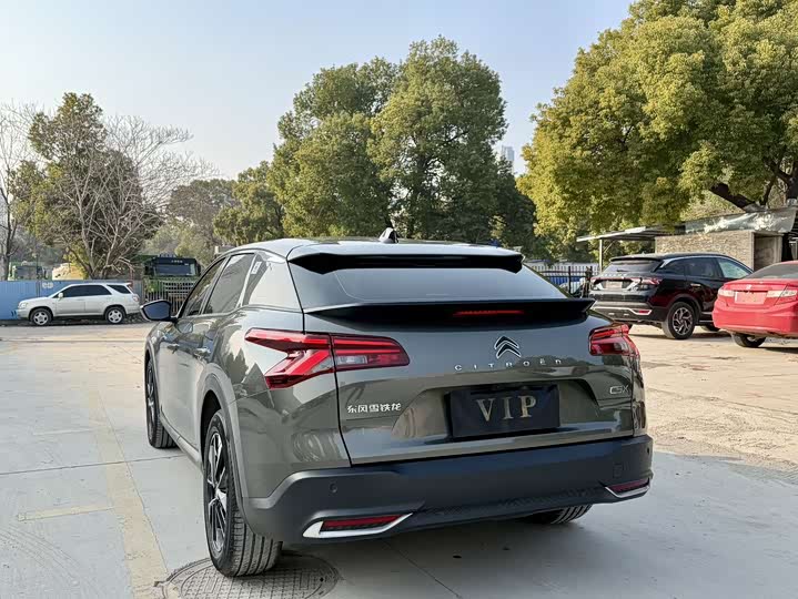 Фото 6 - Citroen C5 X