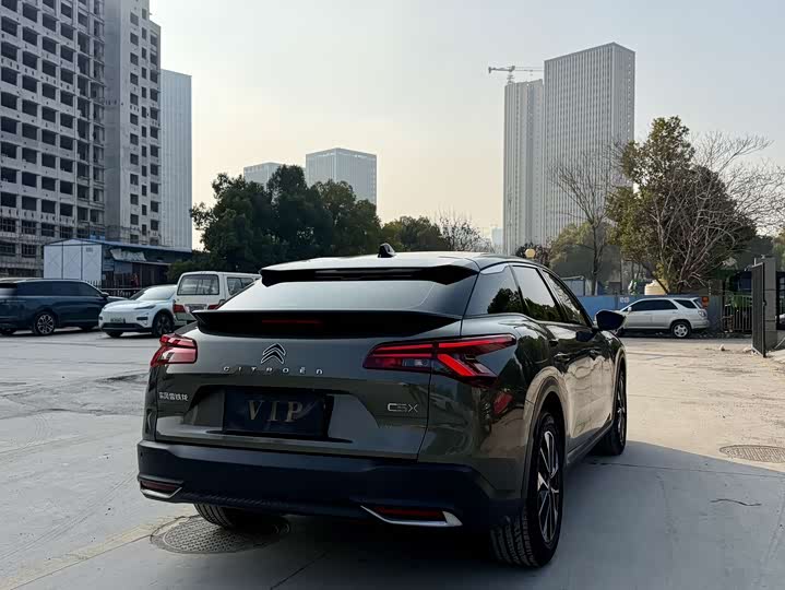 Фото 8 - Citroen C5 X