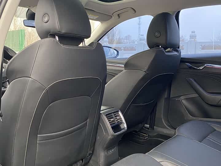 Фото 8 - Skoda Octavia Pro