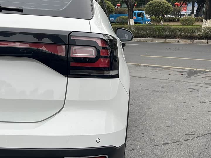 Фото 9 - Volkswagen Tacqua